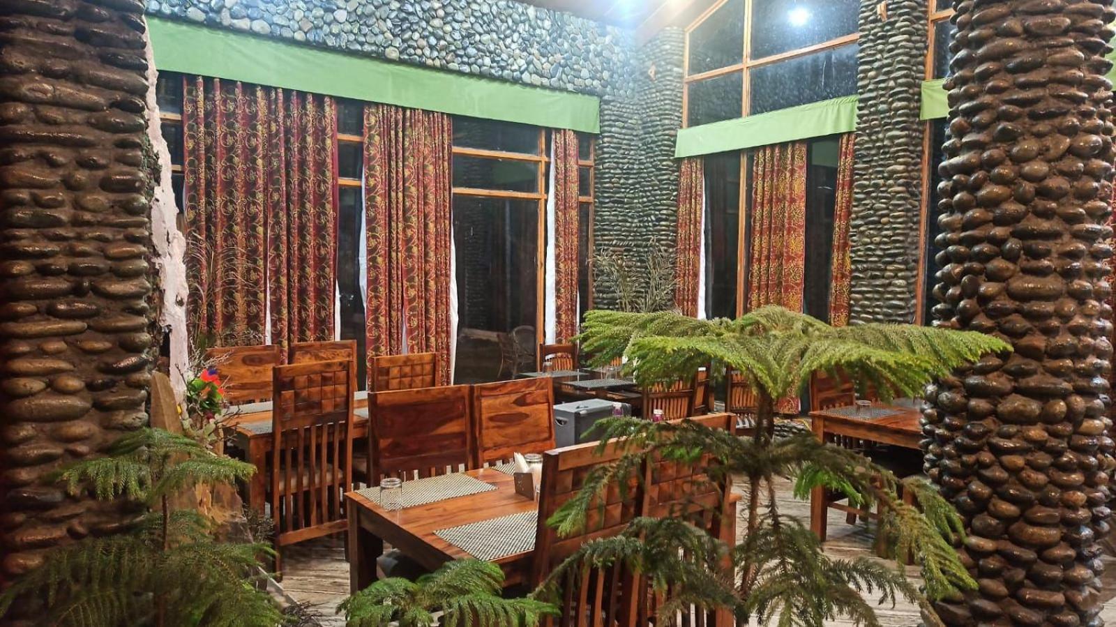 Sojourn Cottages Pahalgām Екстериор снимка